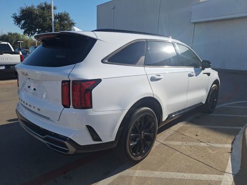 Used 2022 Kia Sorento SX image 6