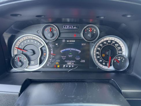 Used 2017 RAM 1500 Sport w/ Black Ram 1500 Sport Group image 13