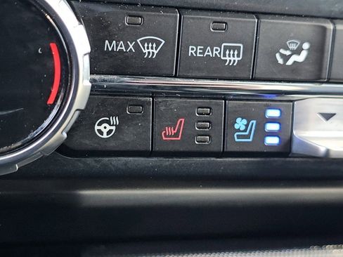 Used 2025 Ford F150 Lariat AWD/4WD image 13