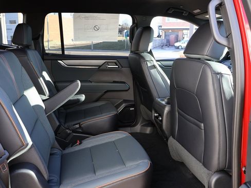 New 2026 GMC Acadia AT4 w/ Super Cruise Package image 11