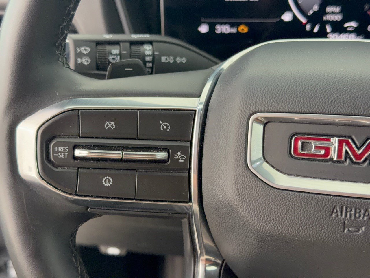 Used 2025 GMC Terrain Elevation FWD image 18