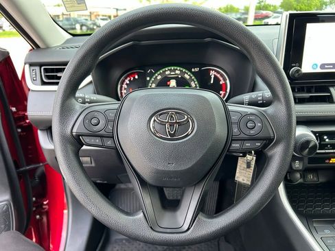 Used 2025 Toyota RAV4 LE AWD/4WD image 13