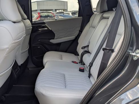 New 2026 Mitsubishi Outlander SEL FWD image 25