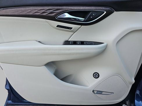 Used 2023 Buick Envision Avenir image 27
