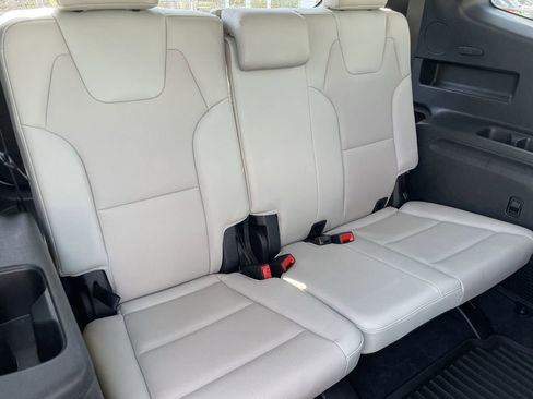 Used 2022 Kia Telluride S AWD/4WD image 25