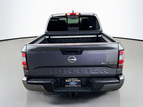 Used 2024 Nissan Frontier SL w/ Technology Package image 6