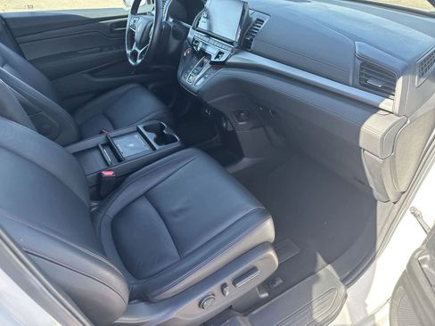 Used 2025 Honda Odyssey Sport-L image 12