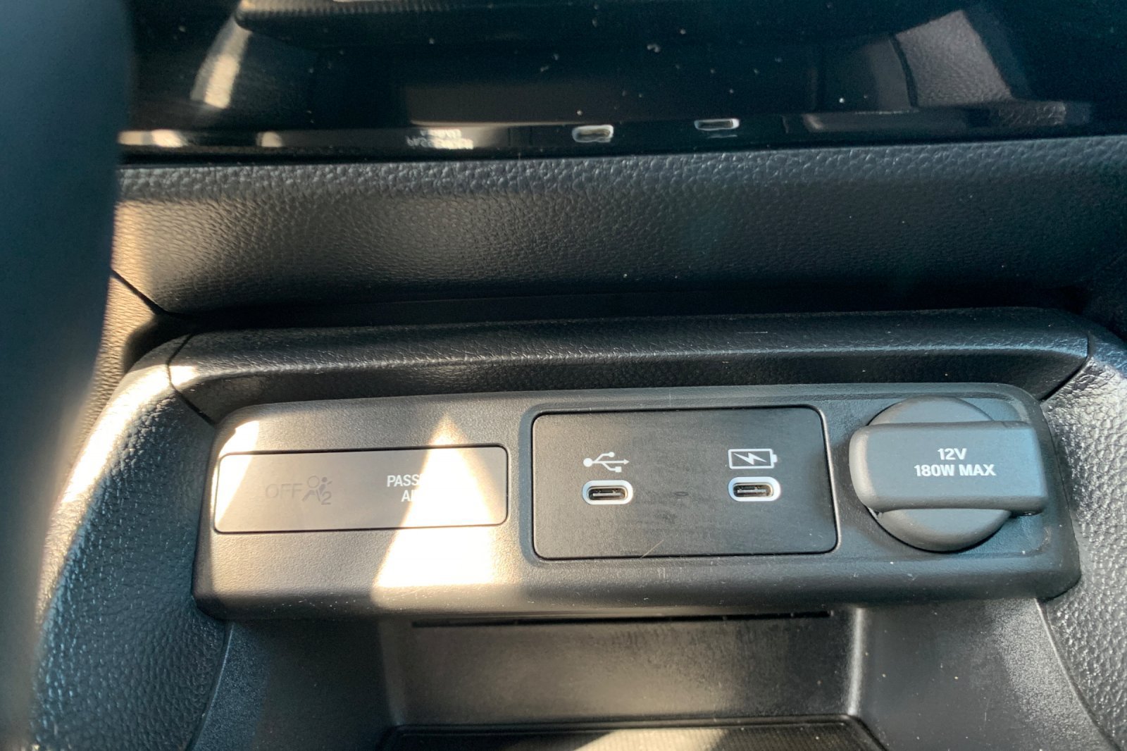 Used 2025 Honda Civic Sport image 35
