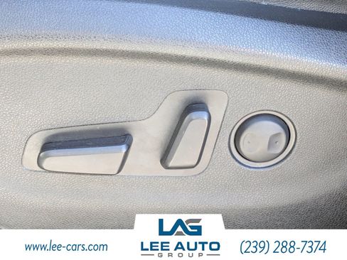 Used 2017 Kia Sorento FWD w/ LX Convenience Package image 19