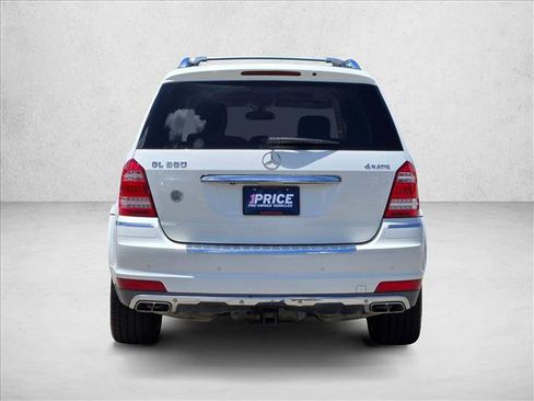Used 2012 Mercedes-Benz GL 550 4MATIC image 6