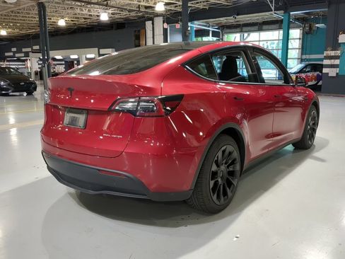 Used 2022 Tesla Model Y Long Range AWD/4WD image 7