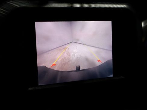 Used 2022 Jeep Gladiator Willys image 2