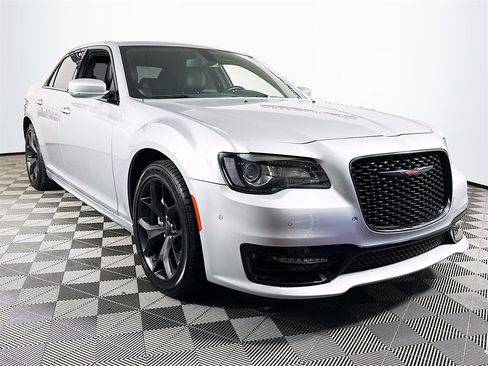 Used 2022 Chrysler 300 S w/ Comfort Group image 1