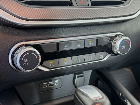 Used 2023 Nissan Altima 2.5 SR FWD image 22