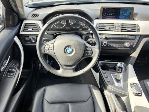 Used 2015 BMW 320i Sedan image 26