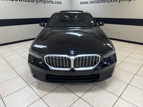 Used 2025 BMW 530i RWD image 2
