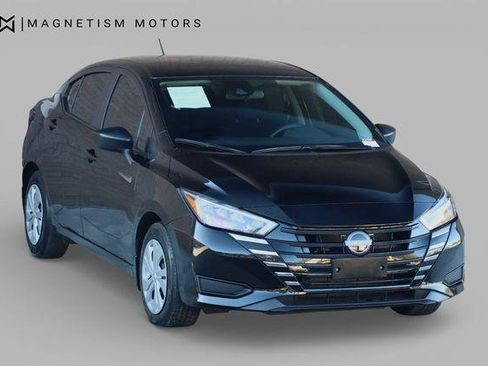 Used 2025 Nissan Versa S w/ Trunk Package FWD image 5