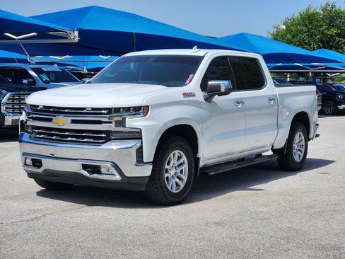 Used 2021 Chevrolet Silverado 1500 LTZ w/ Z71 Off-Road Package AWD/4WD image 2