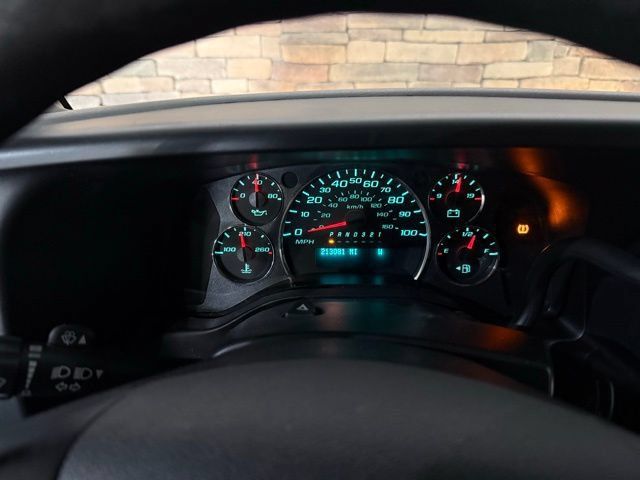 Used 2011 GMC Savana 1500 RWD image 16