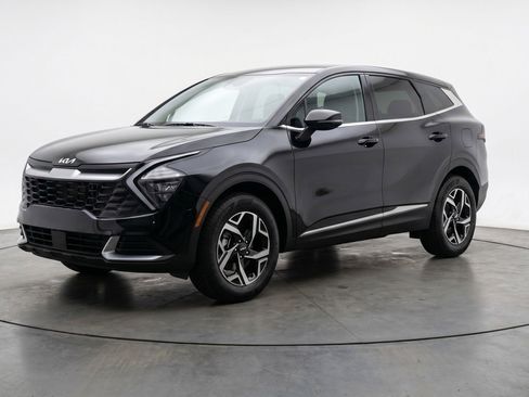 Used 2025 Kia Sportage LX AWD/4WD image 3