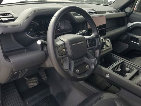 Certified 2023 Land Rover Defender 130 X-Dynamic SE AWD/4WD image 16