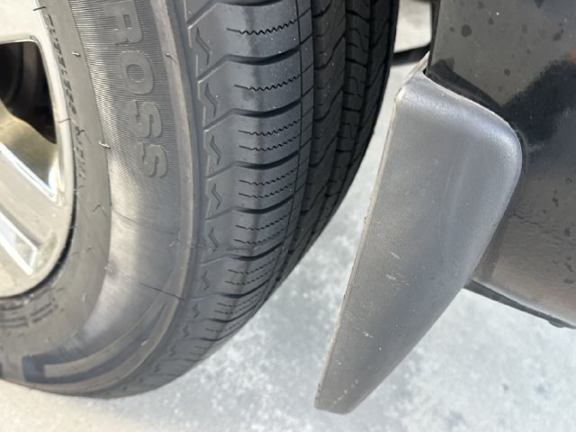Used 2018 Nissan Titan SL w/ Chrome Package RWD image 14
