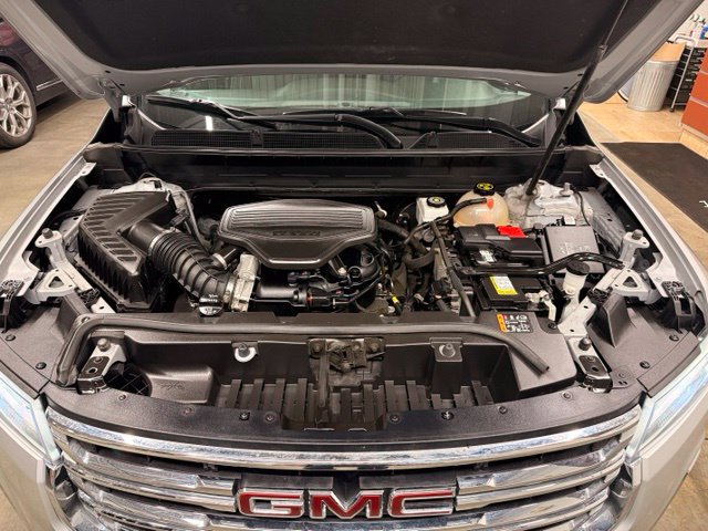 Used 2020 GMC Acadia SLE w/ Driver Convenience Package FWD image 27