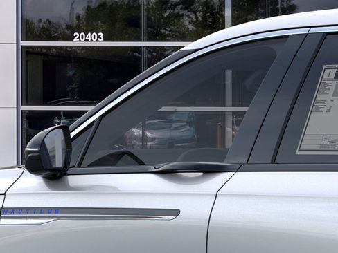 New 2026 Lincoln Nautilus Premier AWD/4WD image 20
