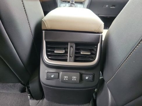 Used 2020 Subaru Outback Limited w/ Popular Package #2 AWD/4WD image 13