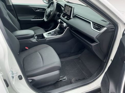 Certified 2024 Toyota RAV4 XLE AWD/4WD image 15