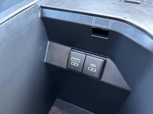 Used 2021 Toyota Camry XSE w/ Navigation Package AWD/4WD image 15