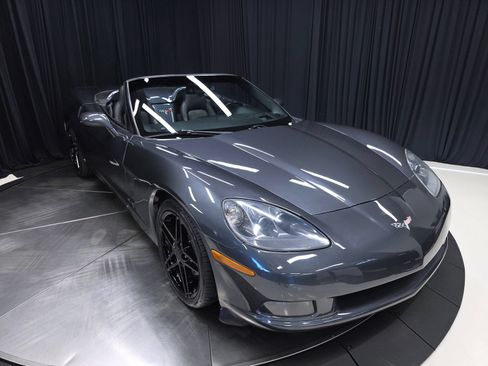 Used 2009 Chevrolet Corvette Convertible w/ Preferred Equipment Group RWD image 8