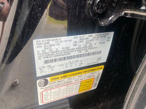 Used 2025 Ford Expedition Active image 15