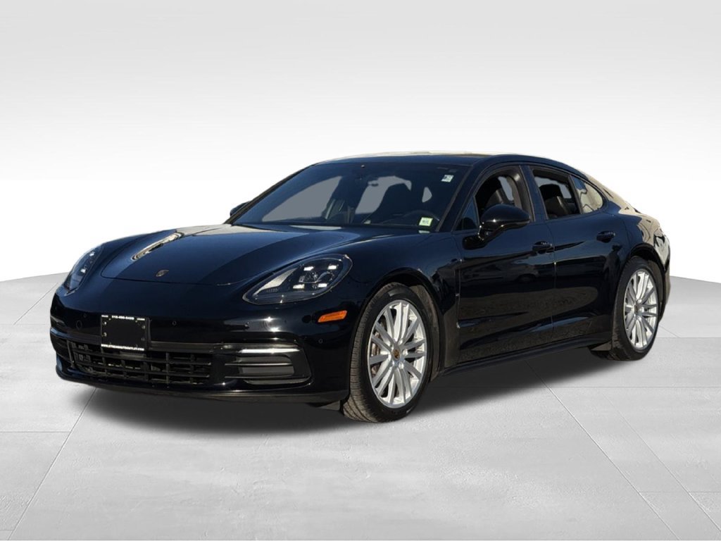 Used 2018 Porsche Panamera RWD image 3