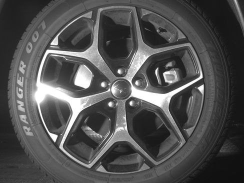 Used 2025 Jeep Compass Limited image 13