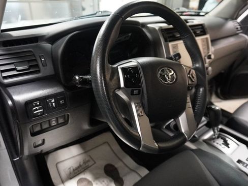 Used 2022 Toyota 4Runner SR5 Premium w/ Moonroof Package AWD/4WD image 11