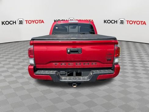 Used 2021 Toyota Tacoma TRD Off-Road w/ Technology Package AWD/4WD image 7