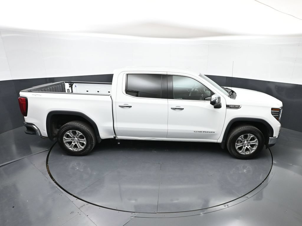 Used 2024 GMC Sierra 1500 SLT AWD/4WD image 40