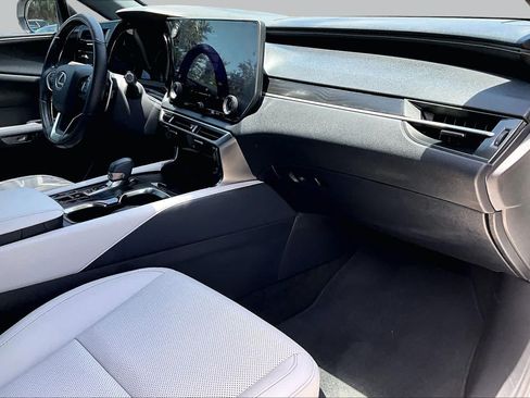 Used 2024 Lexus RX 350 Premium w/ Accessory Package (Z1) FWD image 19