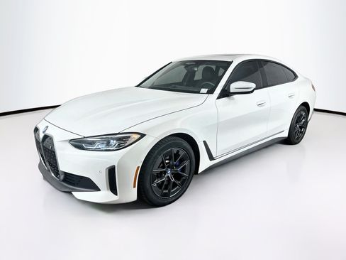 Used 2023 BMW i4 eDrive35 RWD image 3
