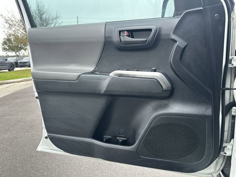 Used 2018 Toyota Tacoma SR5 image 16