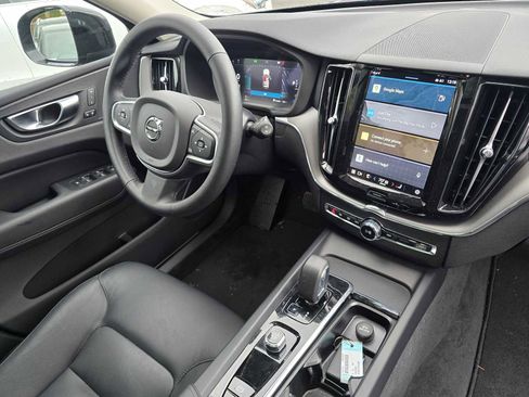 Certified 2025 Volvo XC60 B5 Core w/ Protection Package Premier AWD/4WD image 11