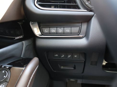 Certified 2025 MAZDA CX-30 2.5 Turbo w/ Premium Plus Pkg image 39