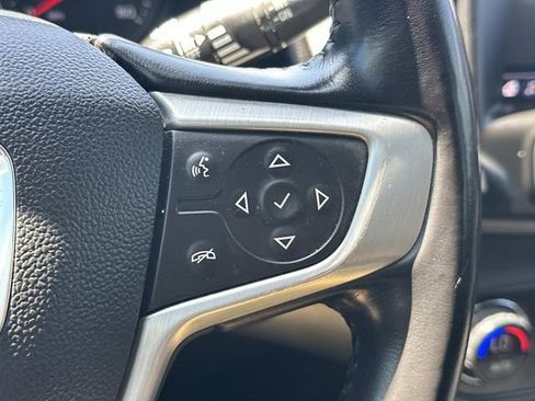 Used 2021 GMC Terrain SLE w/ Driver Convenience Package FWD image 22