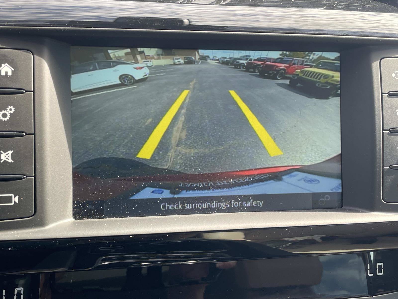 Used 2018 Jaguar F-PACE Premium AWD/4WD image 32