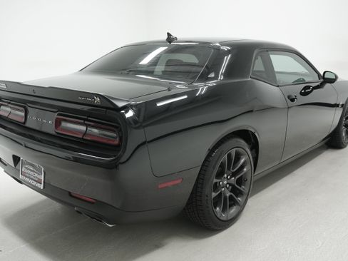 Used 2021 Dodge Challenger R/T Scat Pack RWD image 4
