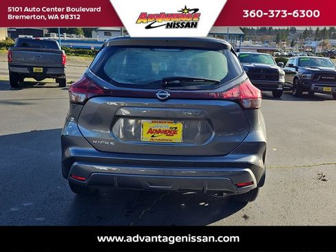 Used 2024 Nissan Kicks S image 4