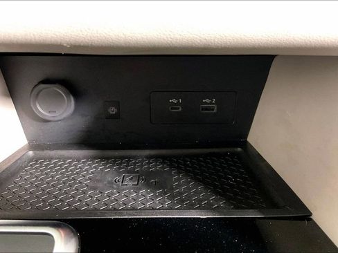 Certified 2025 Nissan Pathfinder SL image 32