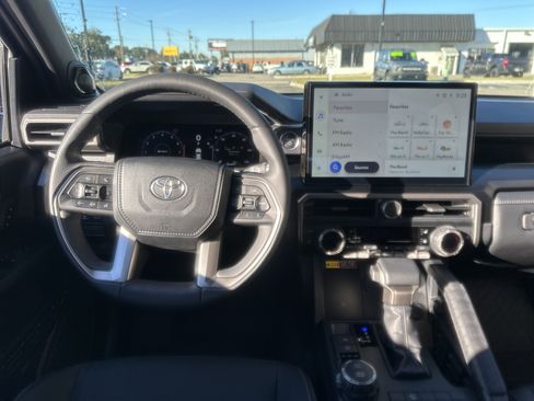 Used 2025 Toyota 4Runner Limited image 15