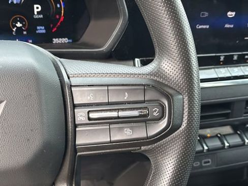 Used 2024 Chevrolet Colorado Trail Boss w/ Technology Package image 23